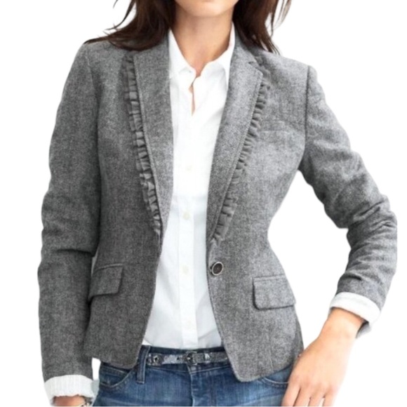 Banana Republic Jackets & Blazers - Banana Republic Wool Tweed Herringbone Ruffle Trim Blazer Preppy Quiet Luxury